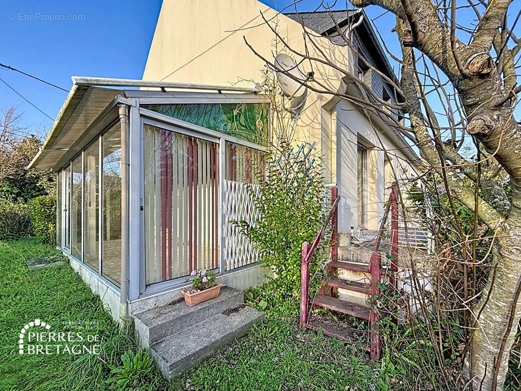 Maison à PLOUGONVELIN