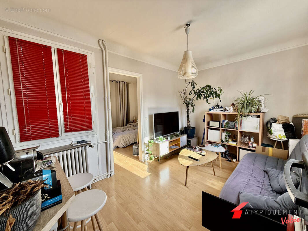 Appartement à PARIS-11E