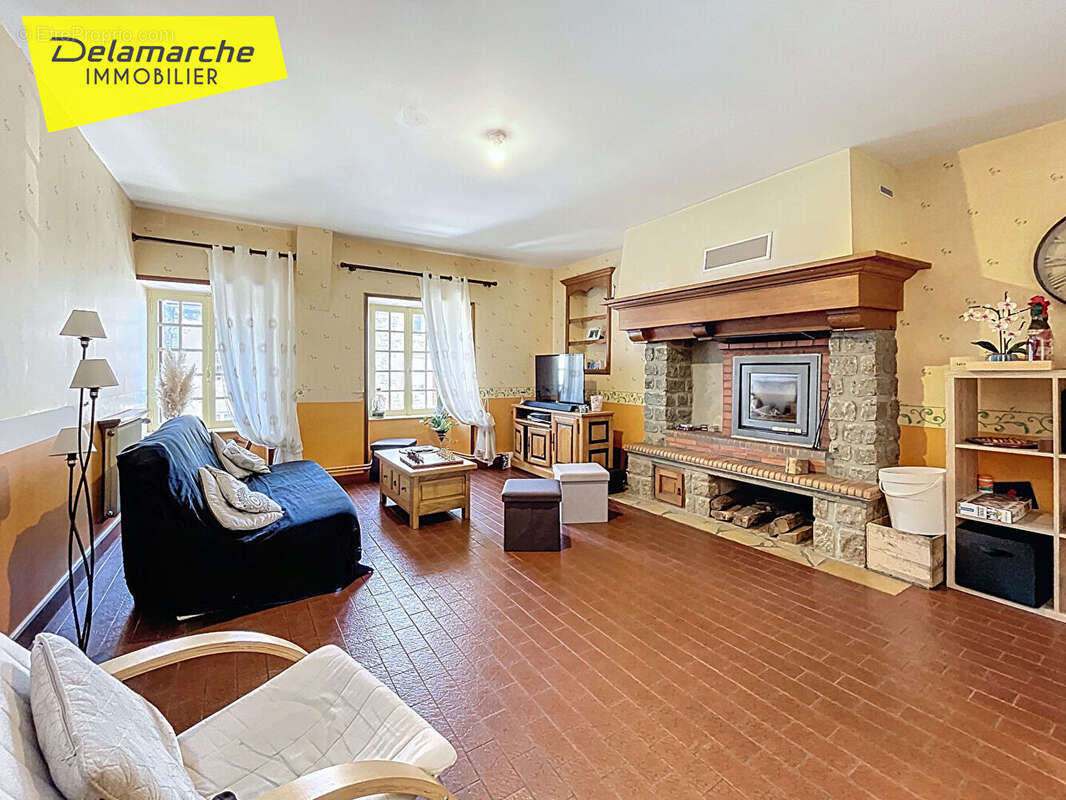 Maison à TESSY-SUR-VIRE