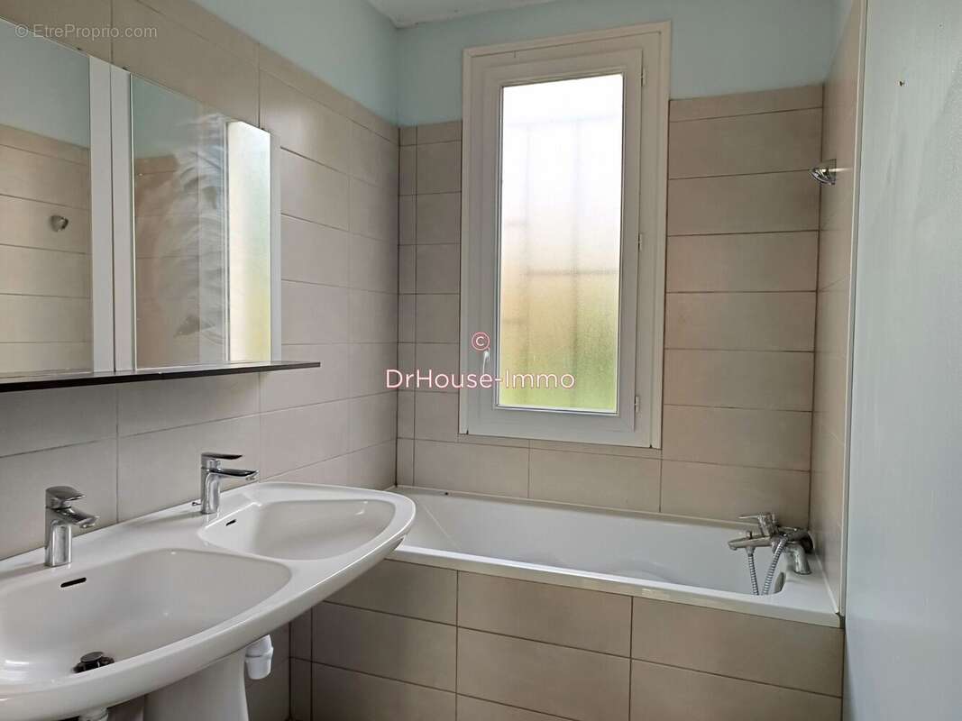 Maison à SAINT-SYMPHORIEN