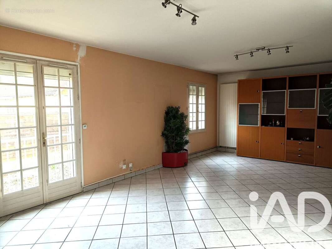 Appartement 107 m² à Dreux  - photo 4