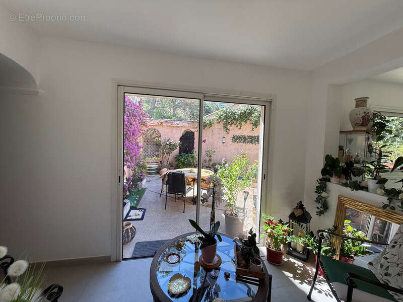 Maison à SAINT-RAPHAEL