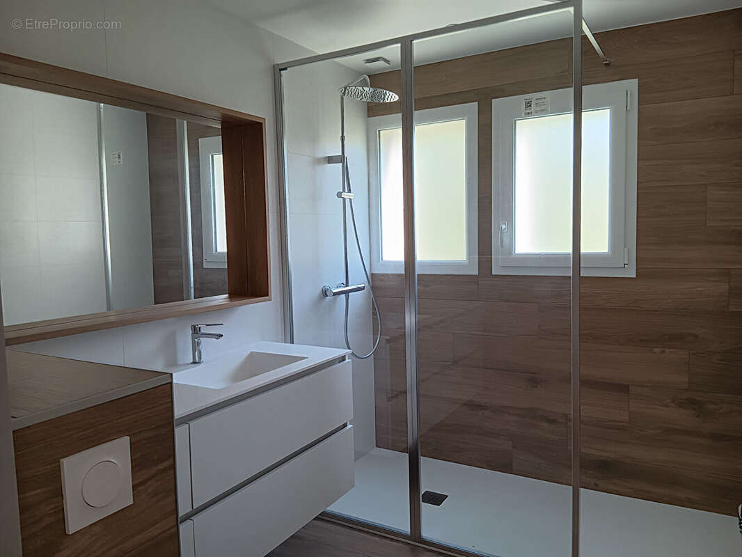 Maison à LOCOAL-MENDON