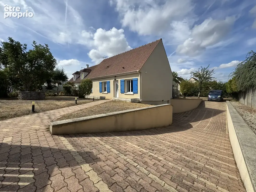 Maison à SAINTRY-SUR-SEINE