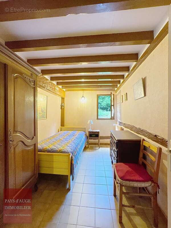 Maison à SAINT-PIERRE-SUR-DIVES