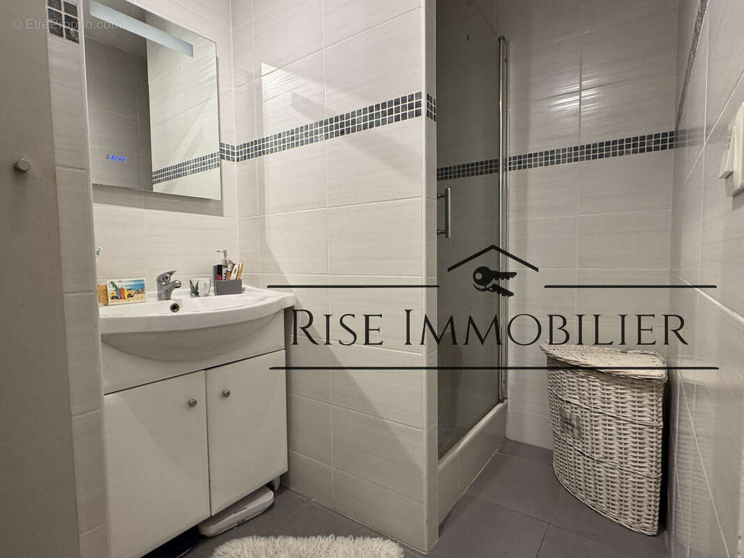 Maison à LEZIGNAN-CORBIERES