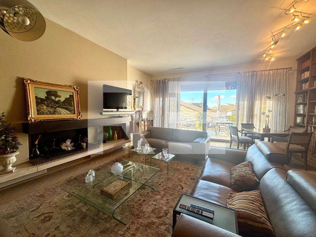 Appartement à TARASCON