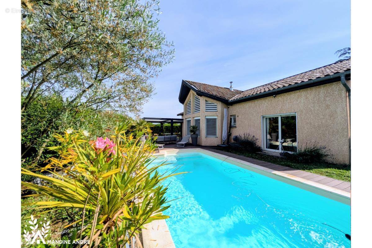 Maison à JASSANS-RIOTTIER