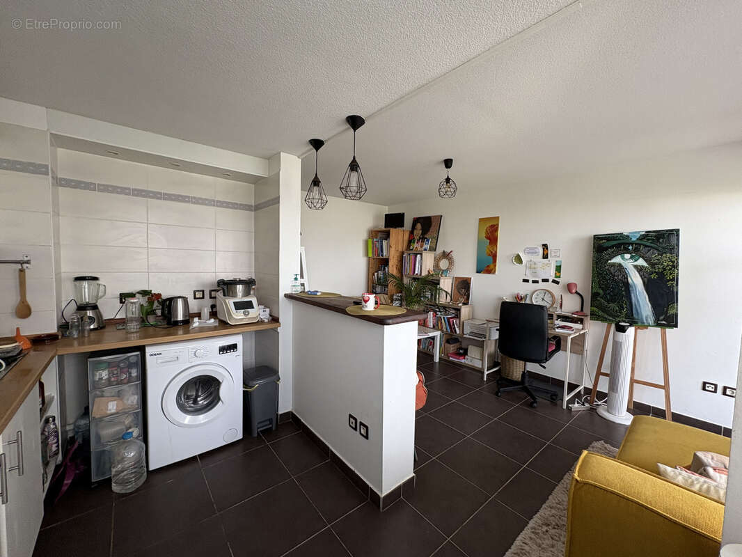 Appartement à LE MOULE