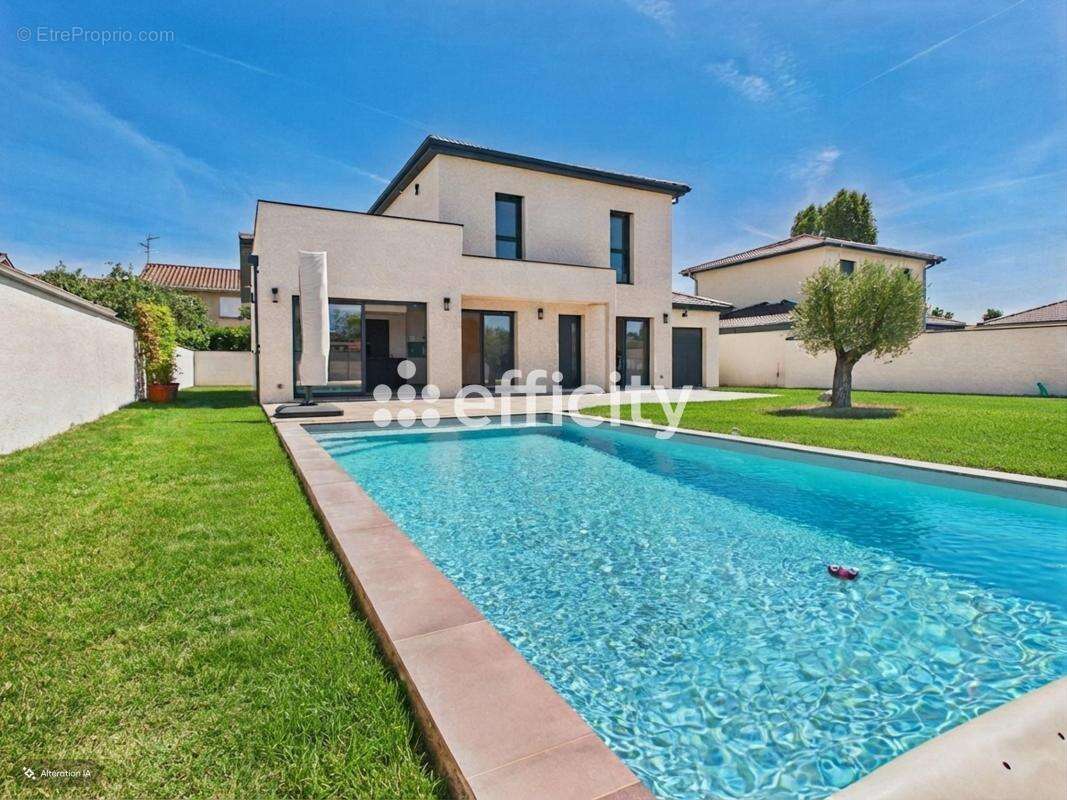 Maison 163 m² à Peronnas  - photo 2