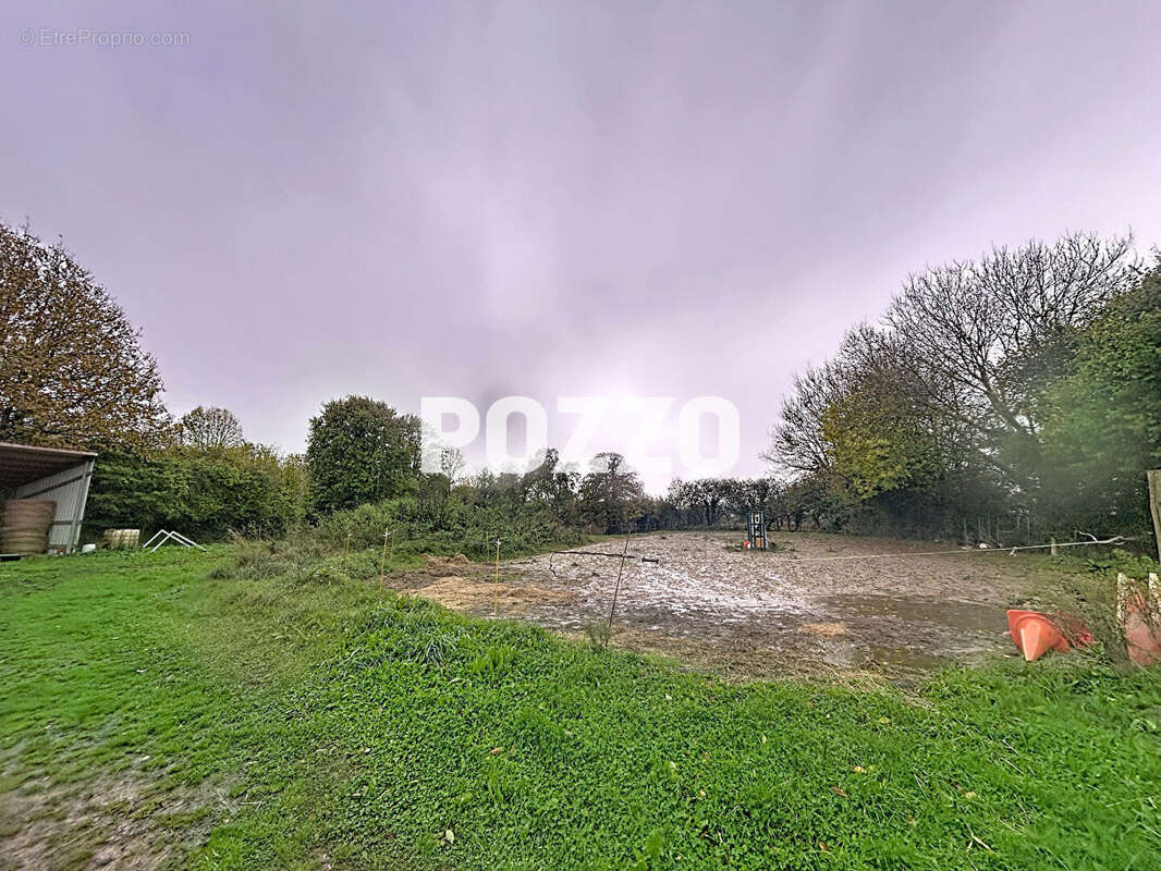 Maison à SAINT-SAUVEUR-LENDELIN