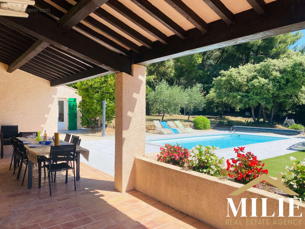 Maison à LA CADIERE-D'AZUR