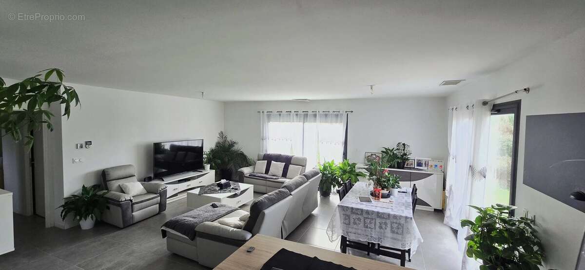 Maison à SAINT-JEAN-DE-VERGES