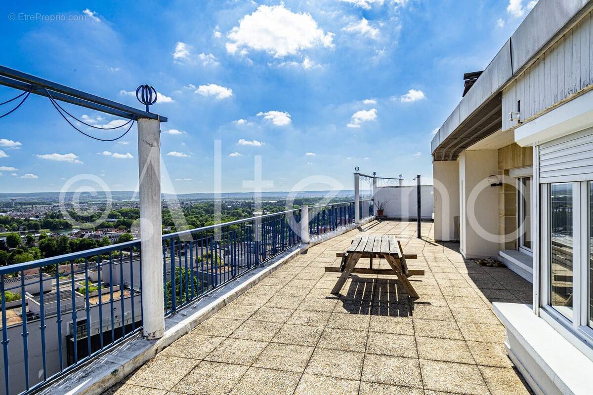 Appartement à MEZY-SUR-SEINE