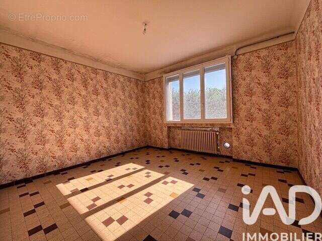 Maison 90 m² à Ucel  - photo 7