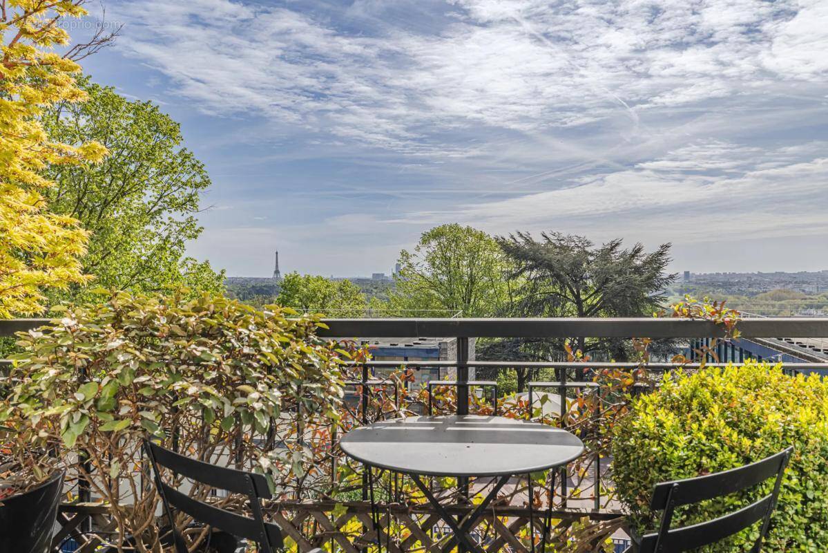 Appartement à SURESNES