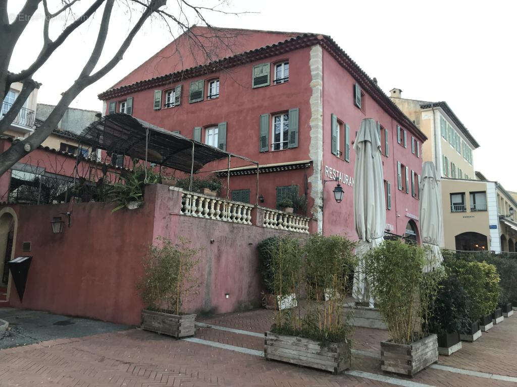 Commerce à MOUANS-SARTOUX