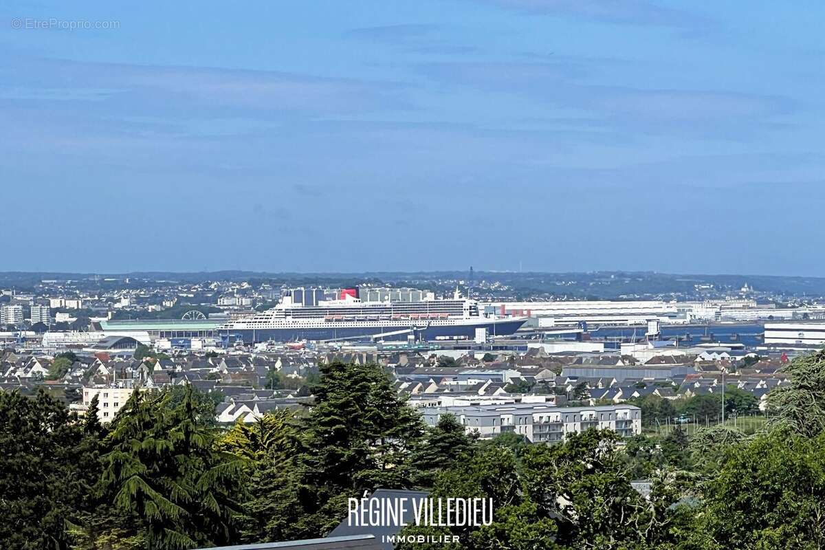 Maison à TOURLAVILLE