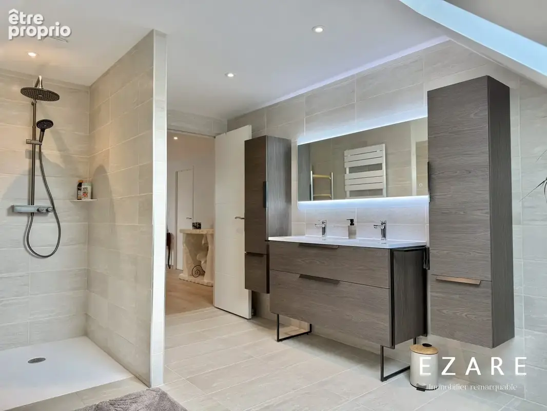 Maison 9 pièces 291 m² à vendre à Fontaines (71150) - photo 7