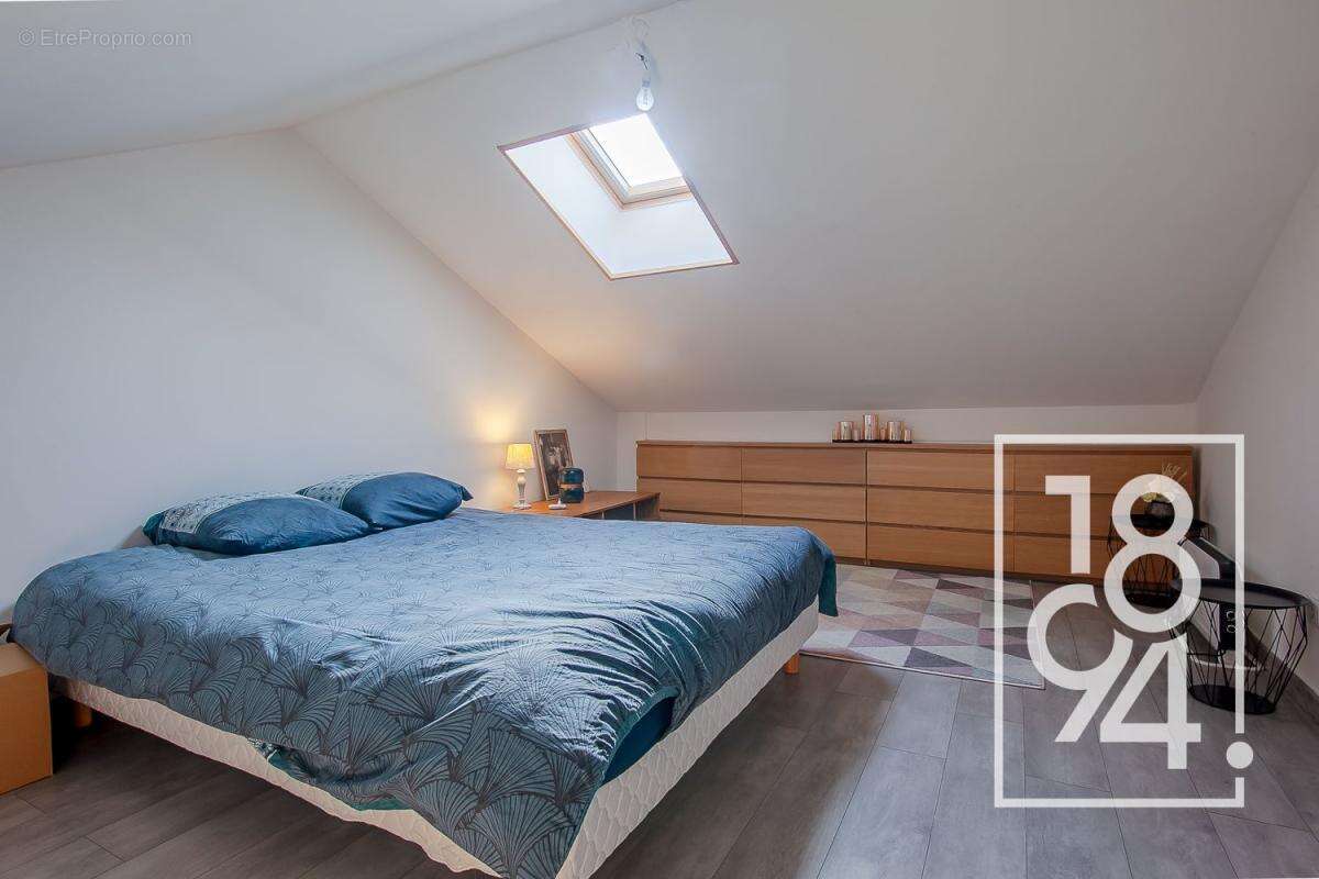 Appartement à PELISSANNE