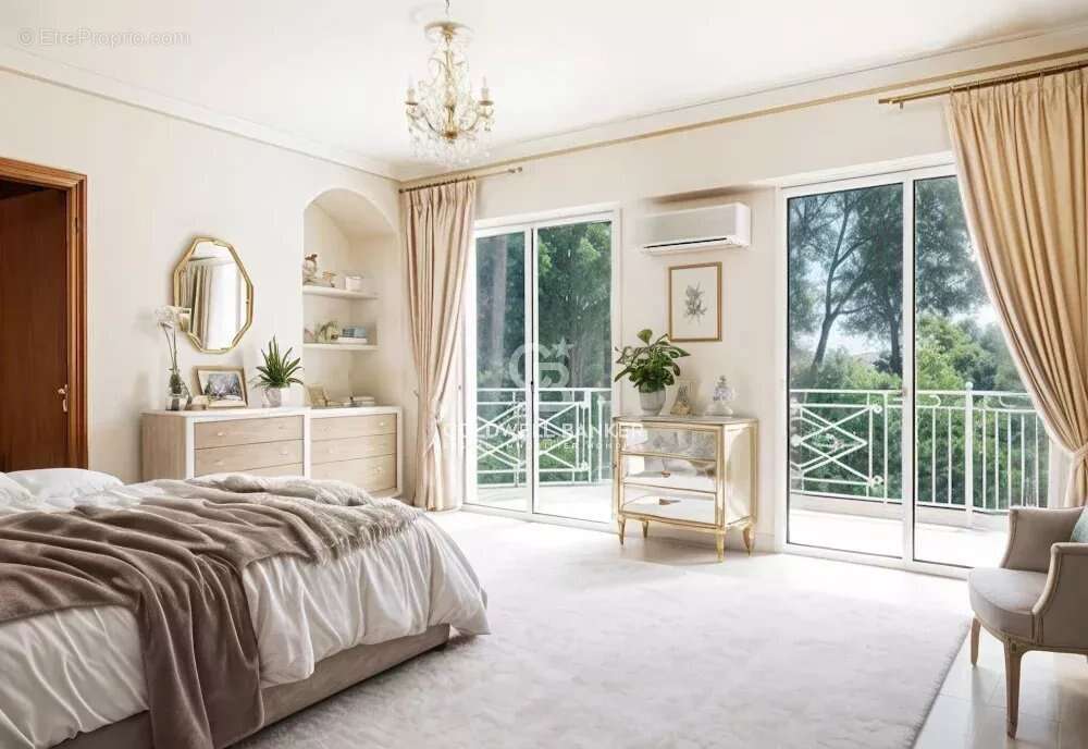 Maison à MOUGINS