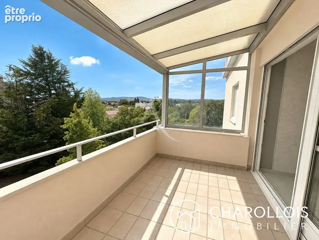Appartement à CHARNAY-LES-MACON