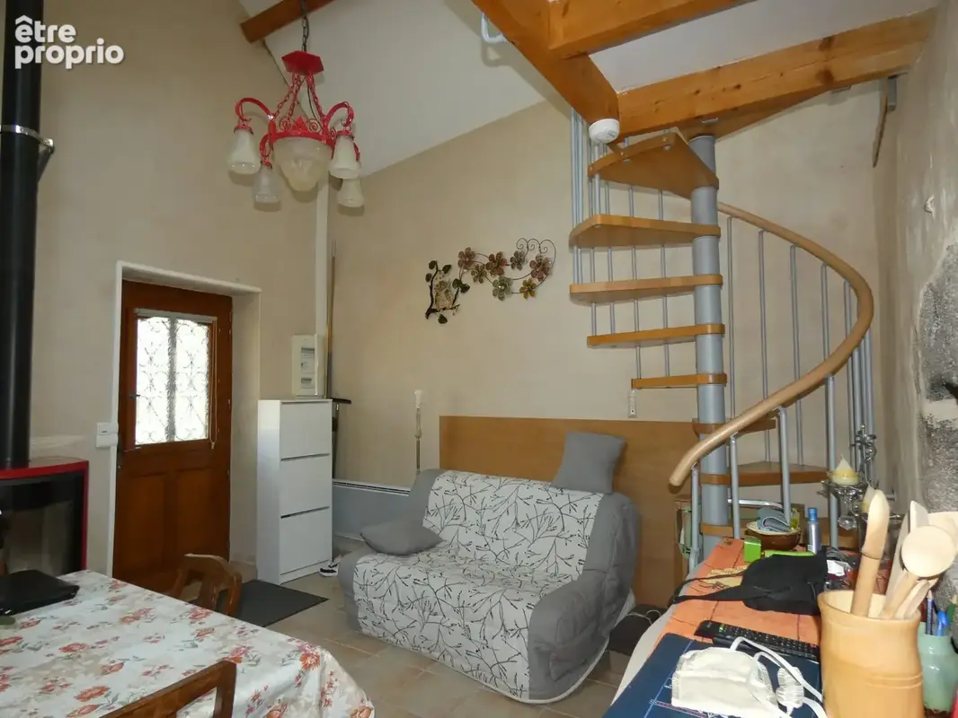 Maison 32 m² à Saint-Medard-La-Rochette  - photo 9
