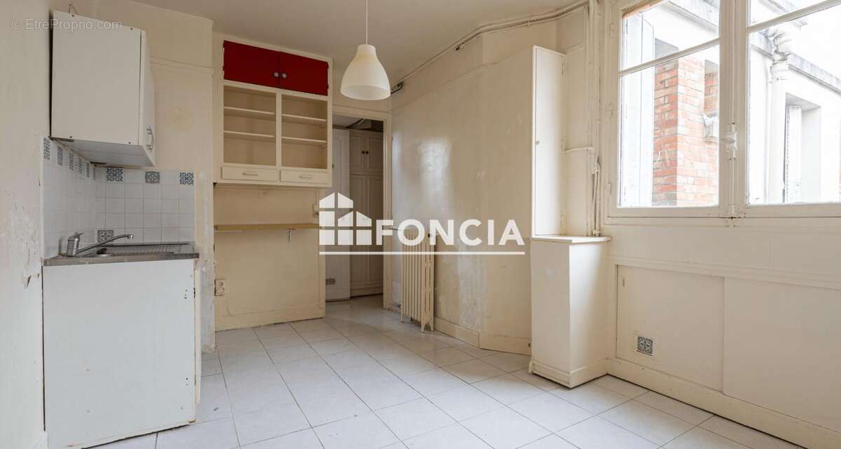 Appartement à PARIS-20E
