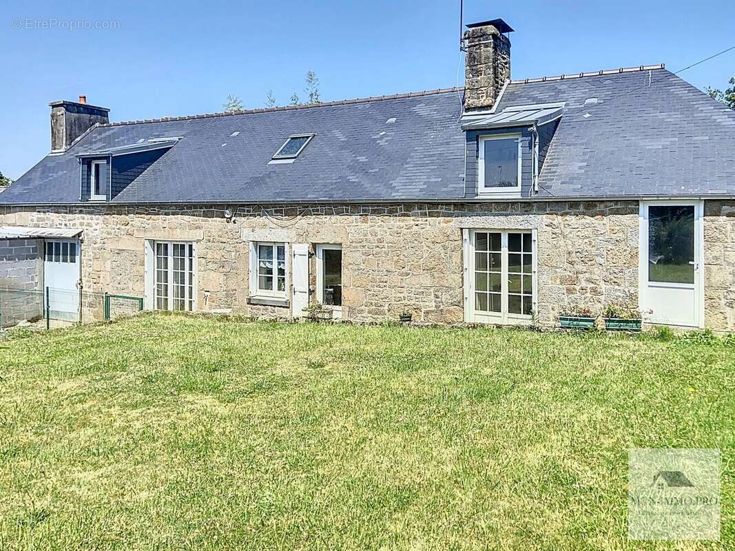 Maison à LA SELLE-EN-COGLES