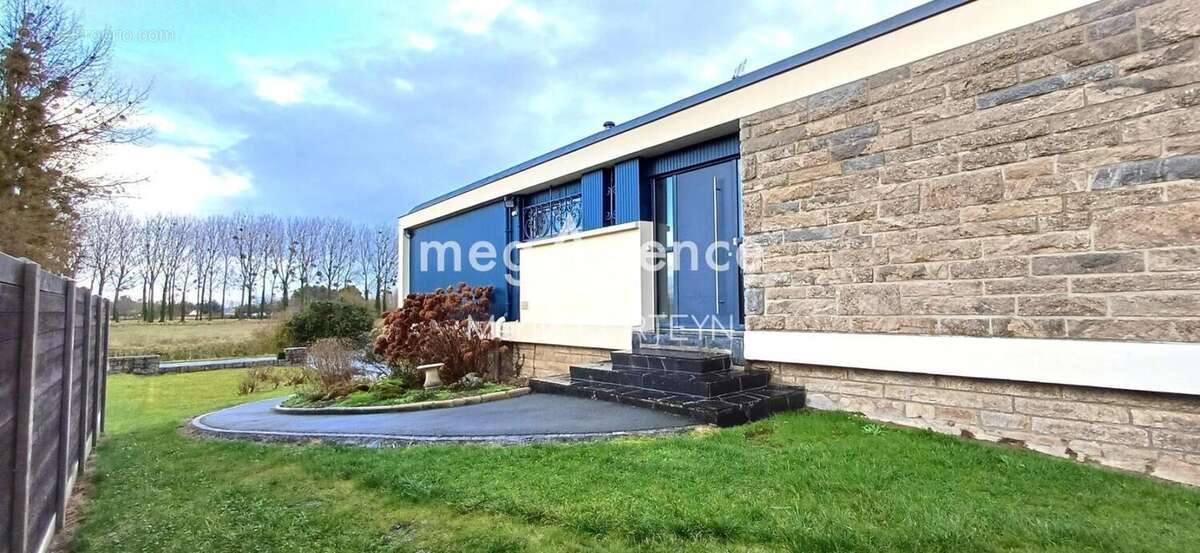 Maison à LE VIVIER-SUR-MER