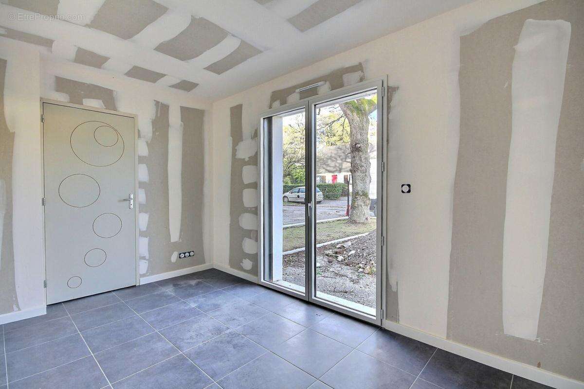 Maison à LA CHAPELLE-DES-MARAIS