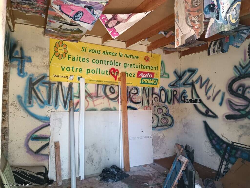 Maison à RUFFEC