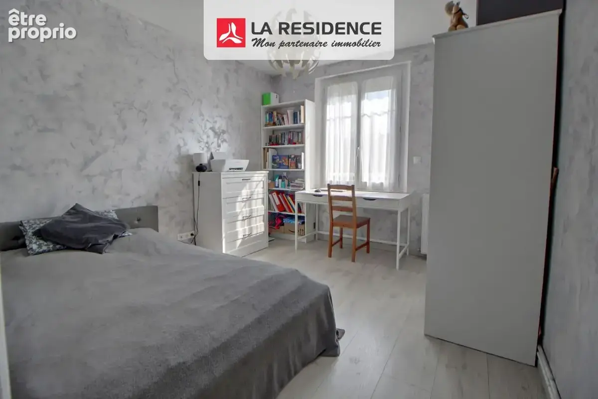 Maison 5 pièces 96 m² à vendre à Les Clayes-Sous-Bois (78340) - photo 5
