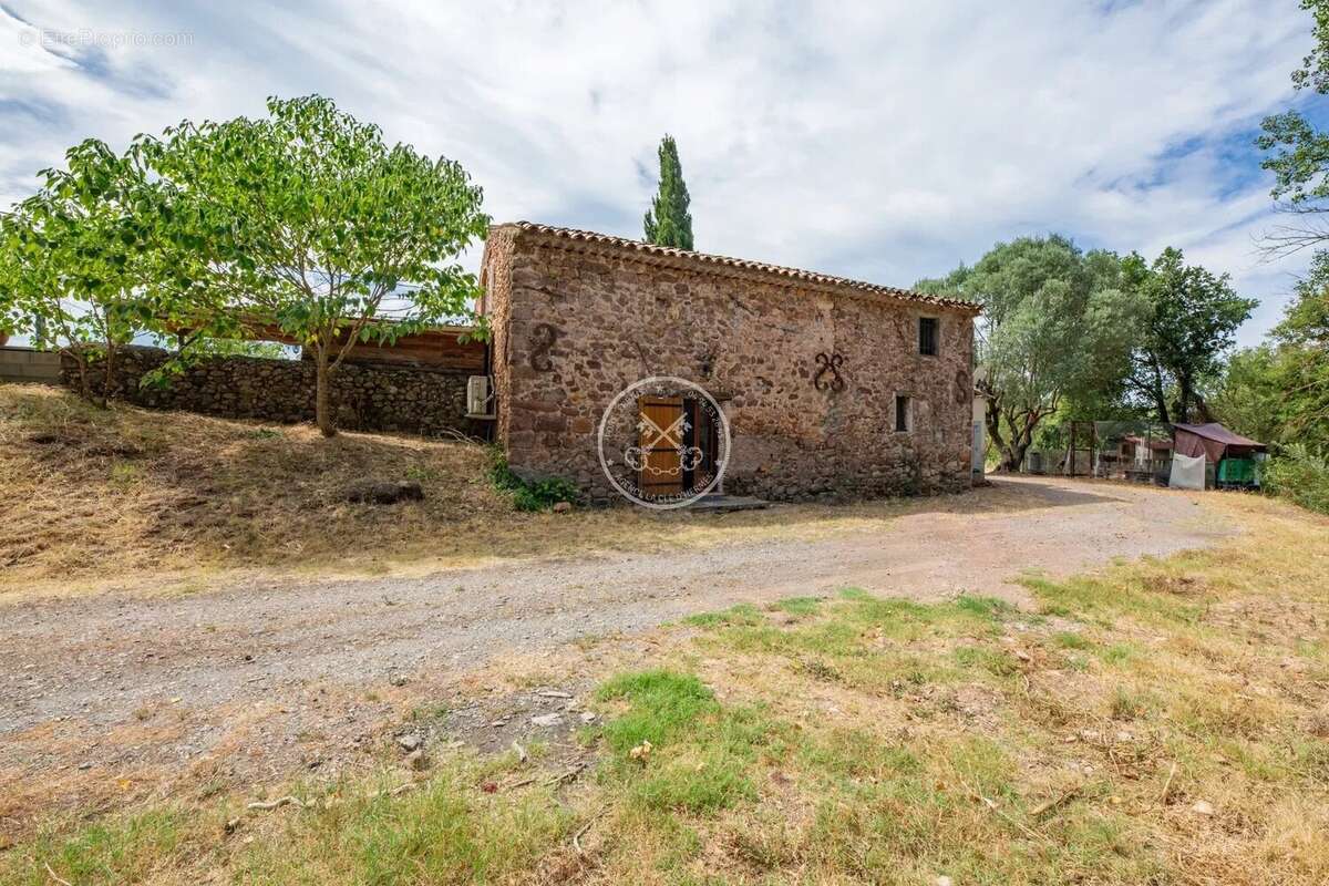 Propriété de charme à Roquebrune-sur-Argens, 143 m² - photo 5