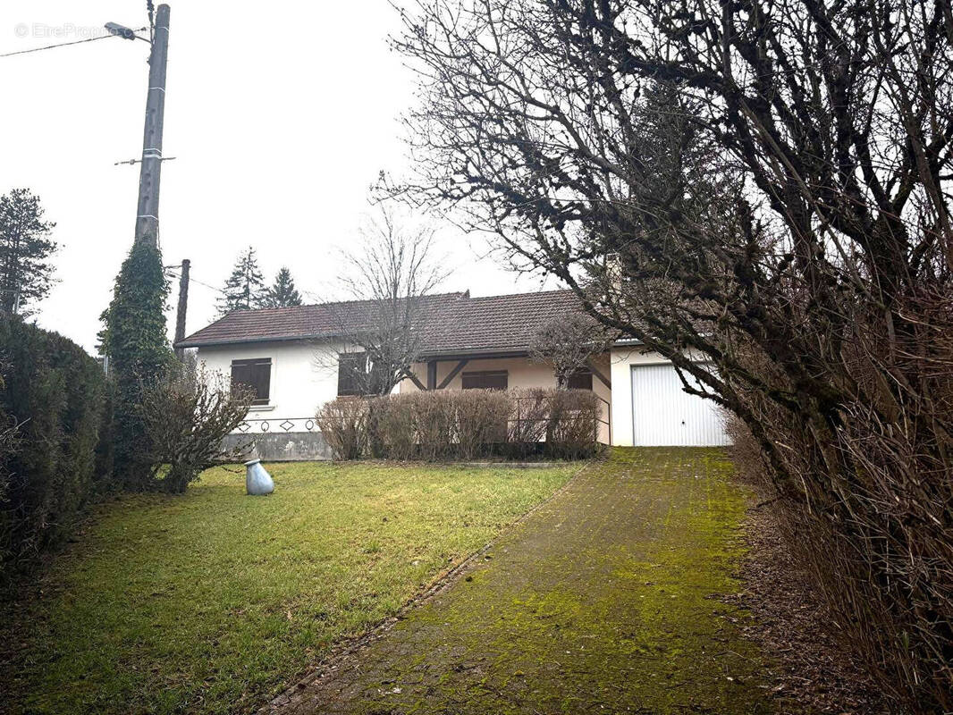 Maison à CHAMPAGNOLE