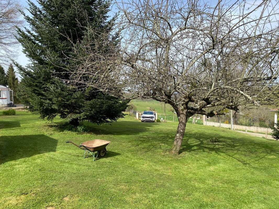 GRAULE6 - Maison à ASPET