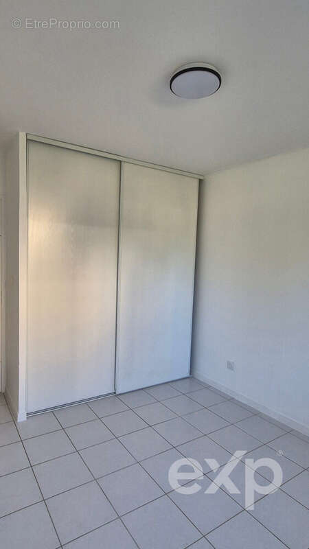 Chambre 1 (2) - Appartement à CAVIGNAC