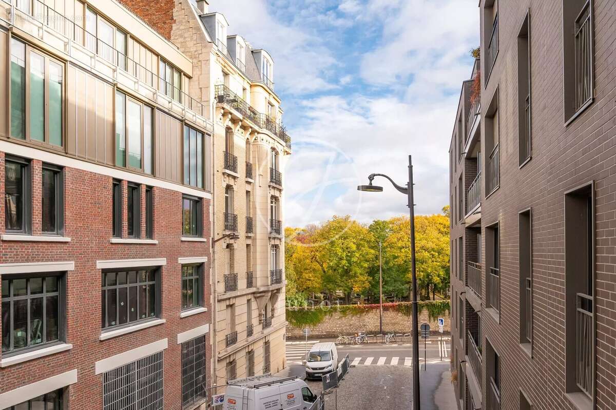 Appartement à PARIS-18E