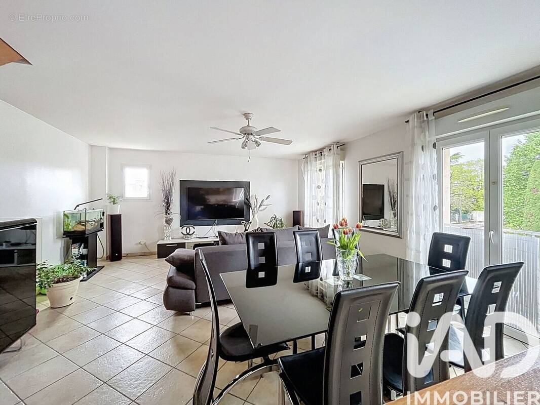 Photo 1 - Appartement à SAINT-PRIEST