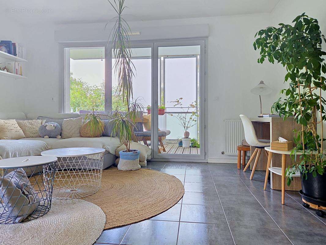 Appartement - 1 Chambre - Balcon - Garage en sus - Proche commodités - photo 8