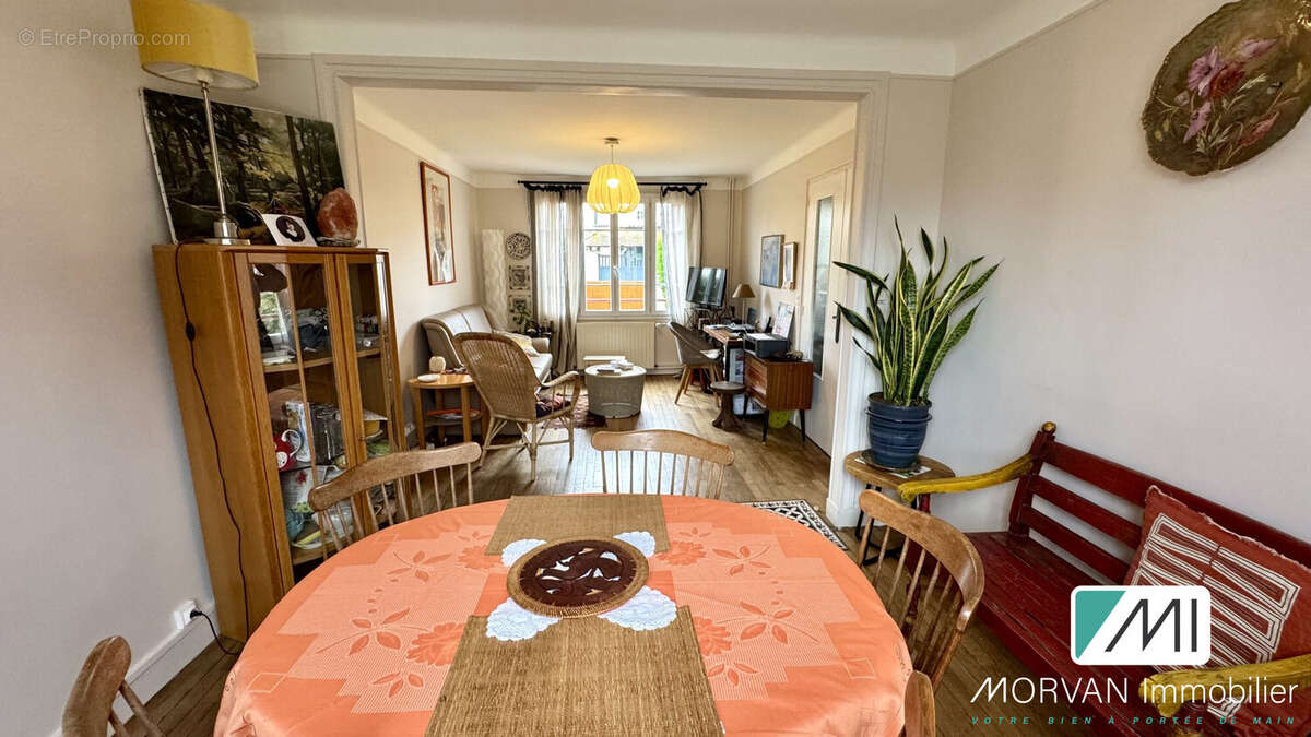 Maison à LA BOISSIERE-ECOLE