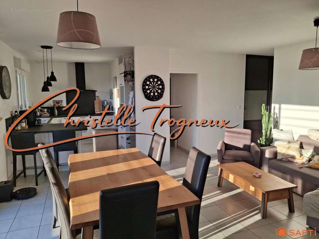 Maison 117 m² à Herissart  - photo 3