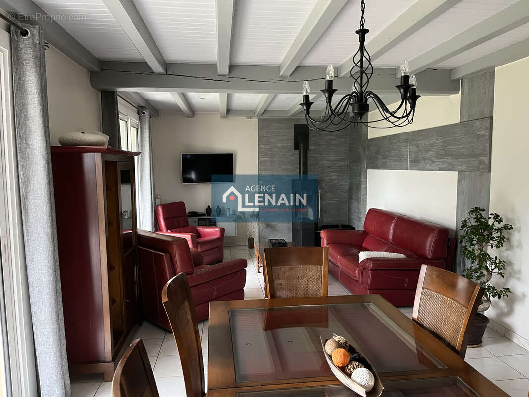 Maison à LA MEILLERAIE-TILLAY