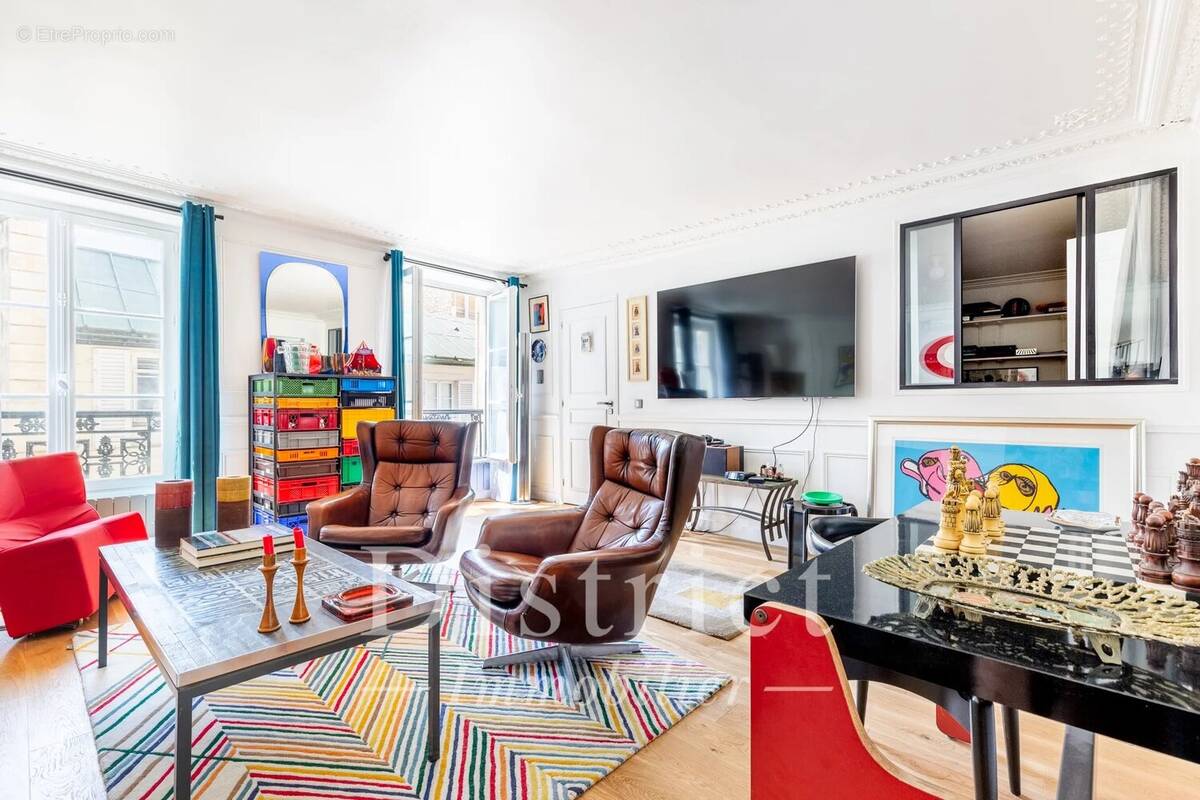 Appartement à PARIS-7E