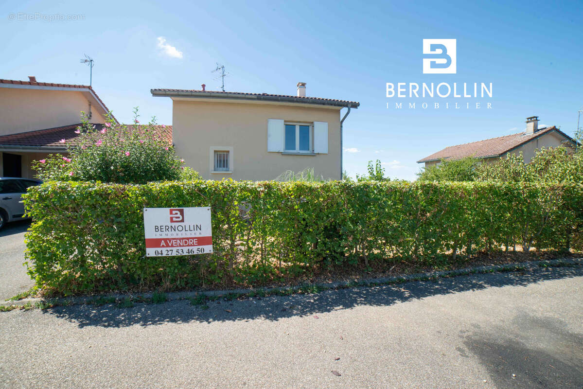 Maison 82 m2, 3 chambres et garage sur terrain de 540 m2 - MONTREVEL EN BRESSE CENTRE - photo 19
