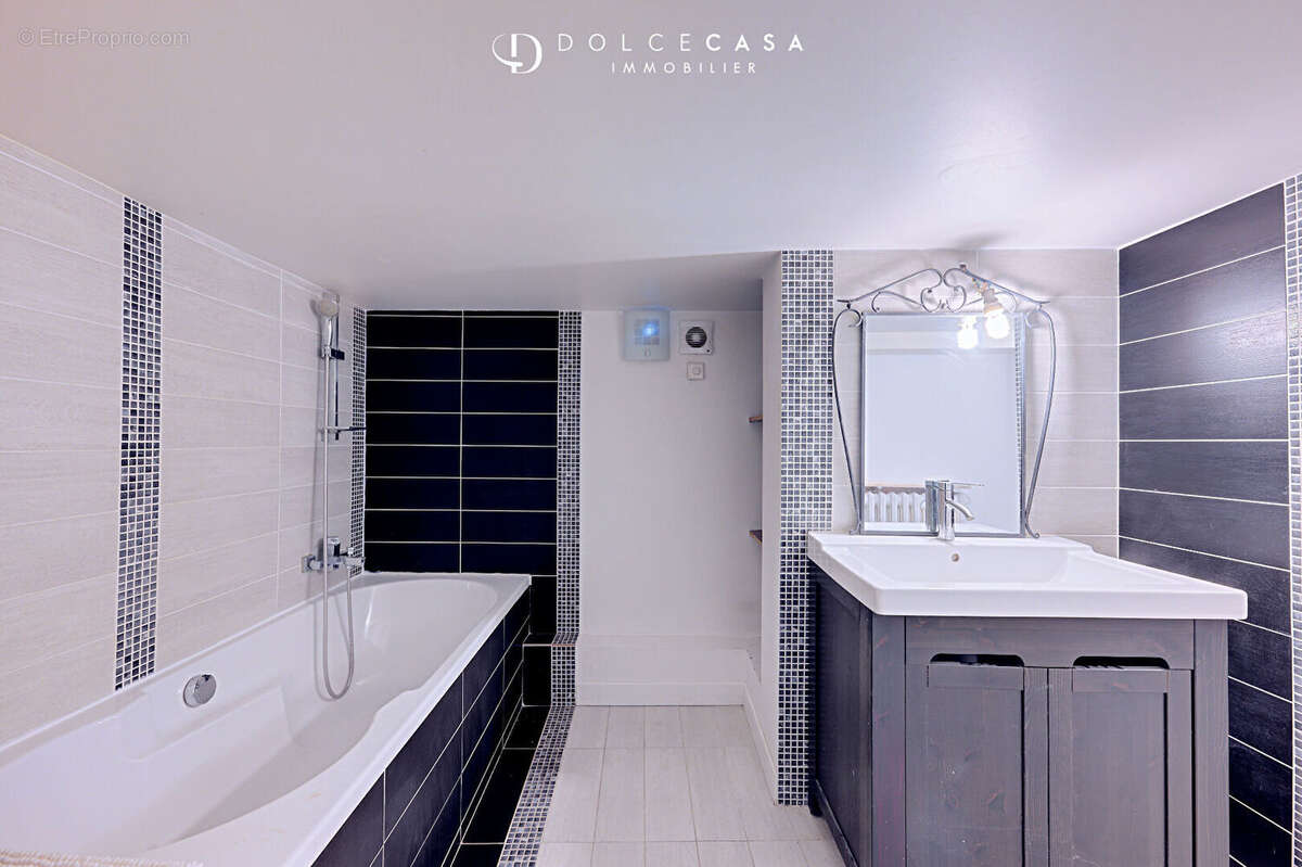 Maison à LE PERREUX-SUR-MARNE