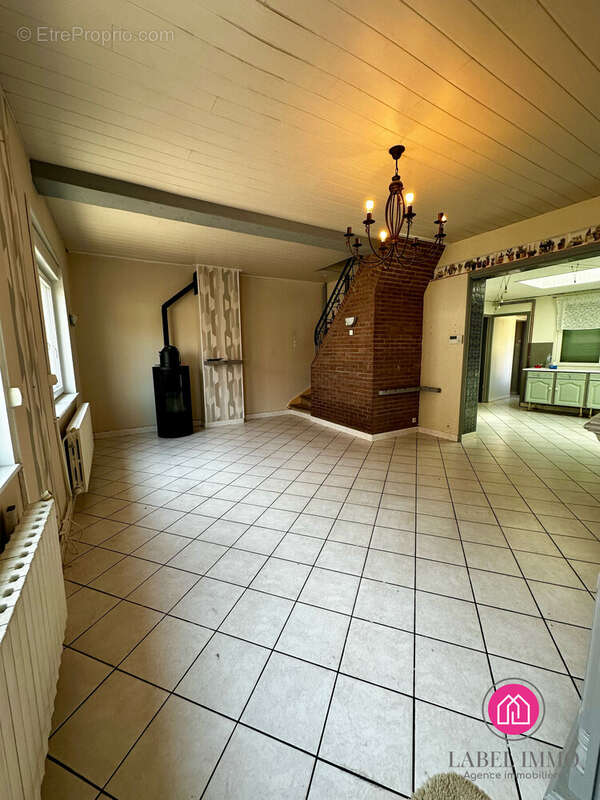 Maison à SIN-LE-NOBLE