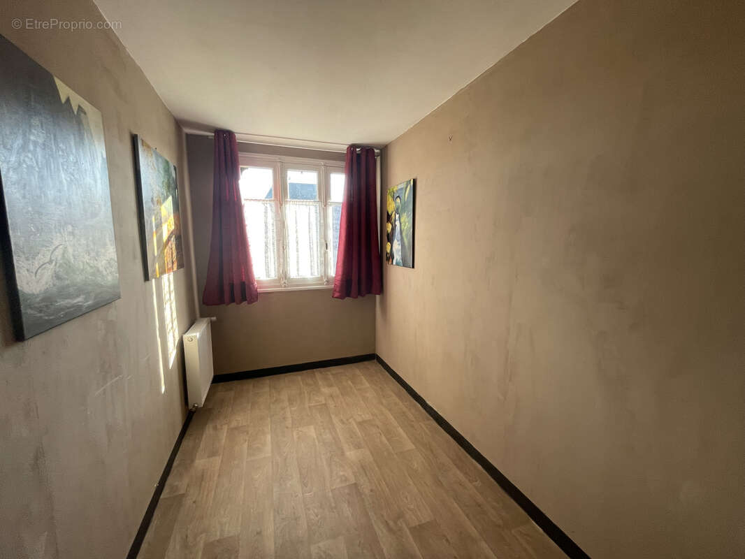 Maison de bourg, 5 chambres et terrain - photo 5