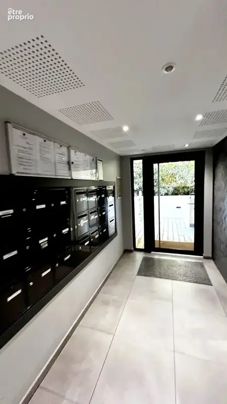 A vendre à Cannes La Bocca -  Résidence de Standing Beau 2 pièces avec parking sous-sol - photo 11