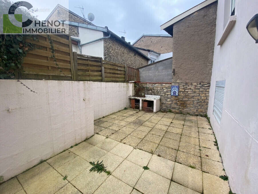 Maison à GONDREVILLE